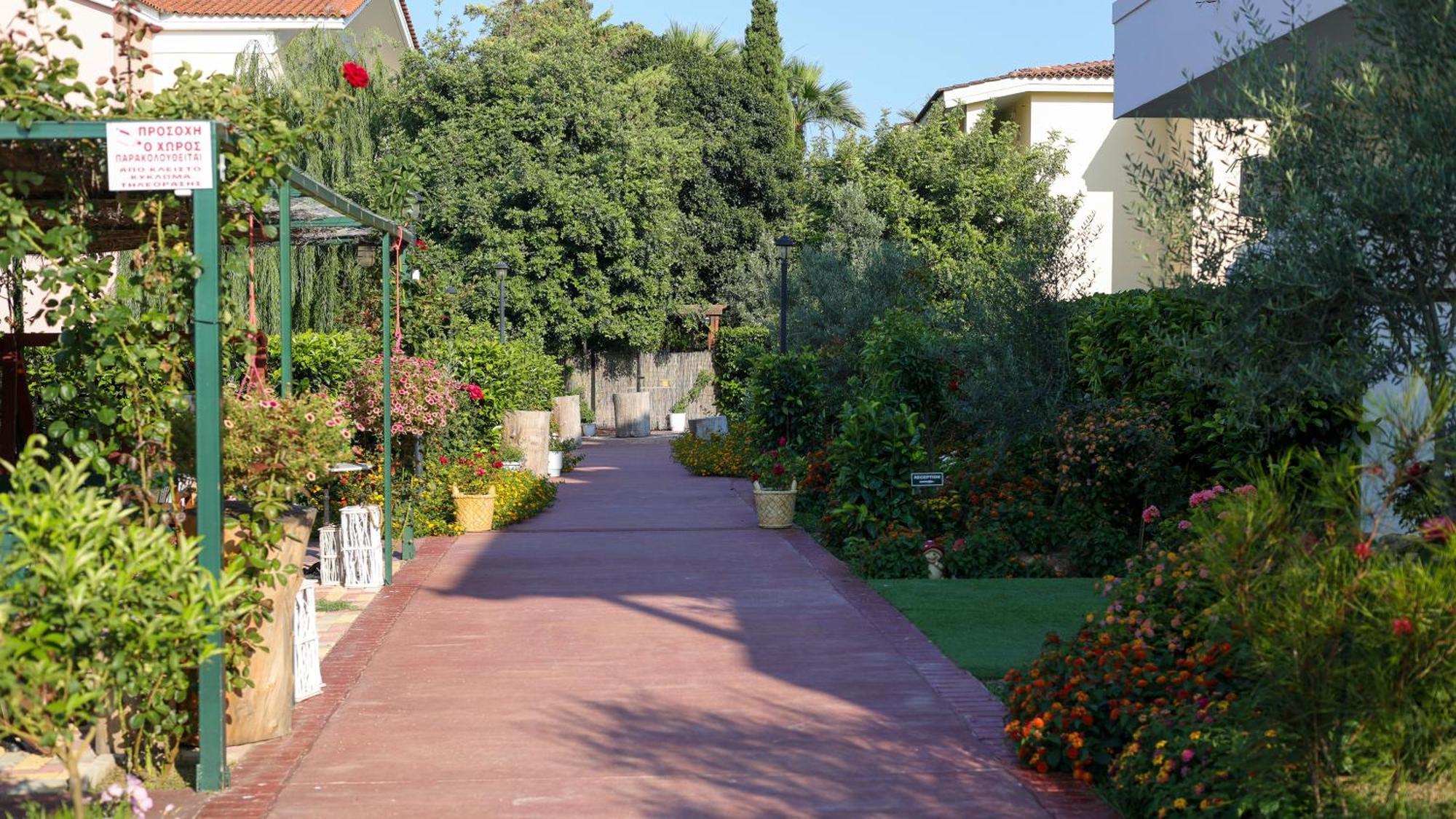 Corinthian Village Vrachati Luaran gambar